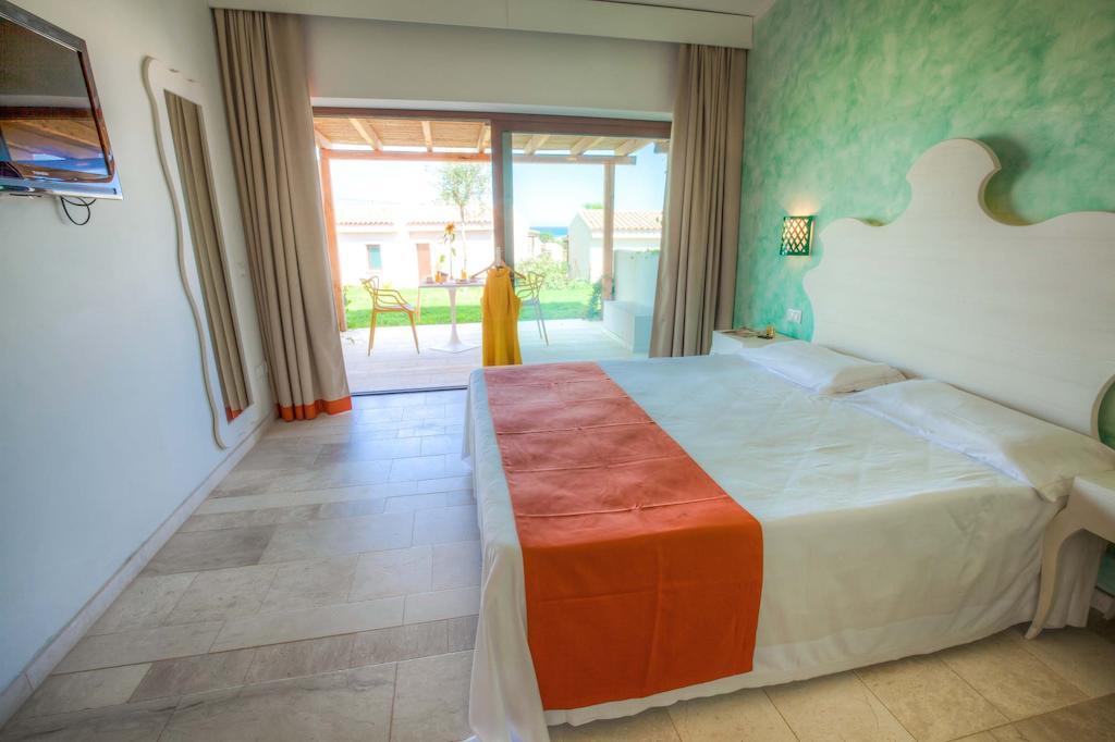 Paradise Resort And Spa Сан Теодоро Екстериор снимка
